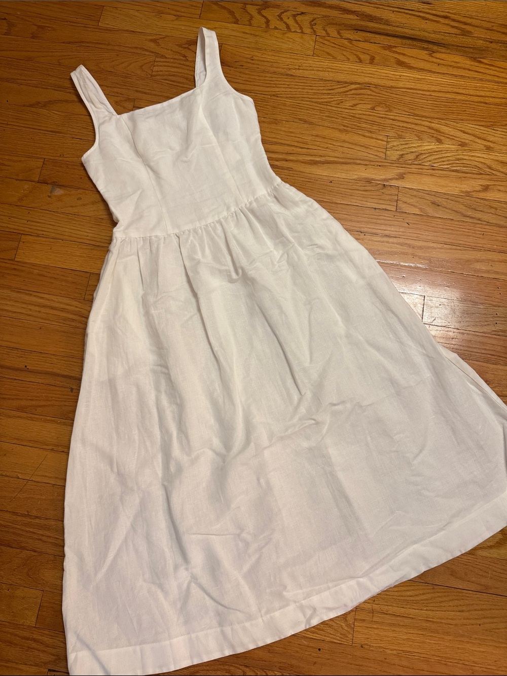 ALIGNE White Sleeveless Midi Dress